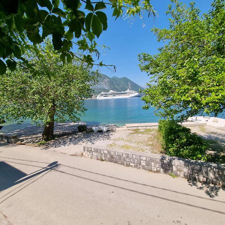 Apartment Jovan2,On The Beach With Free Wi-Fi コトル エクステリア 写真