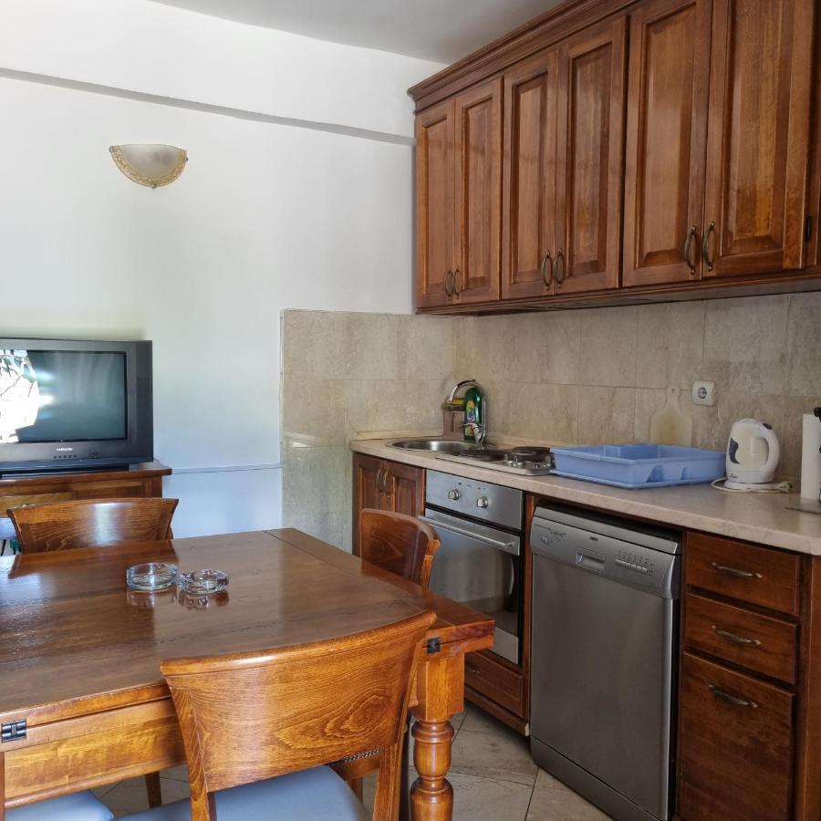 Apartment Jovan2,On The Beach With Free Wi-Fi コトル エクステリア 写真
