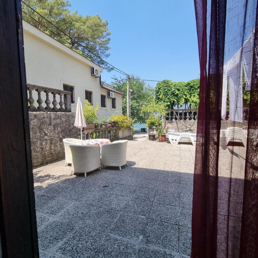 Apartment Jovan2,On The Beach With Free Wi-Fi コトル エクステリア 写真