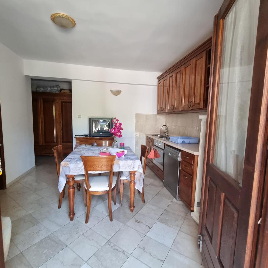 Apartment Jovan2,On The Beach With Free Wi-Fi コトル エクステリア 写真